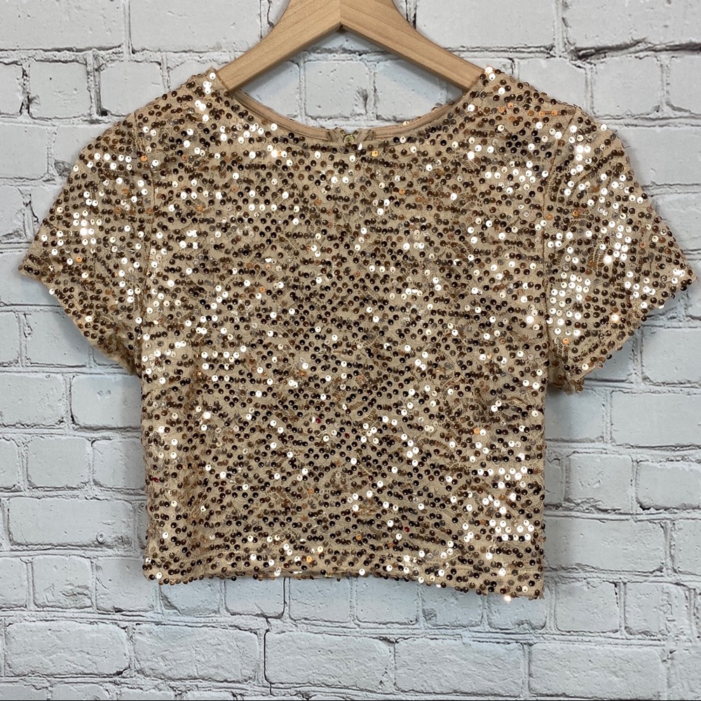 WINDSOR Gold Sequined Crop Top M